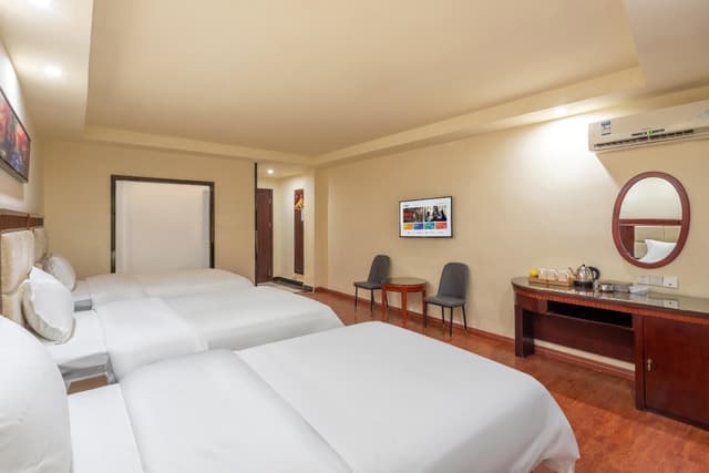 Triple Suite for 3 People
