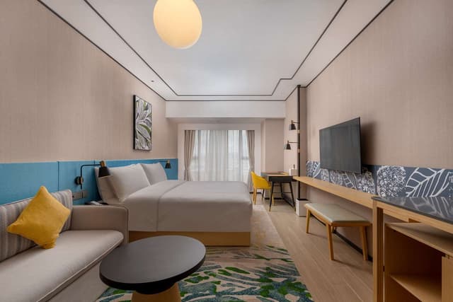 KING DELUXE ROOM
