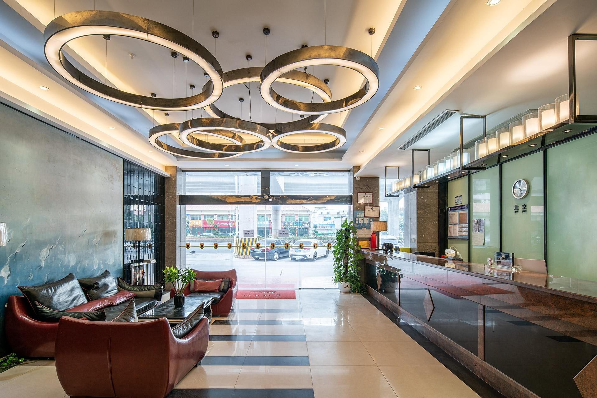 โรงแรมเพนกวินสนามบินกวางโจว (รถรับส่งฟรี) (Guangzhou airport penguin hotel (free shuttle bus))0