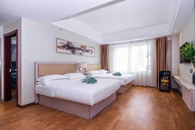 Double Bed Room - Breakfast Included