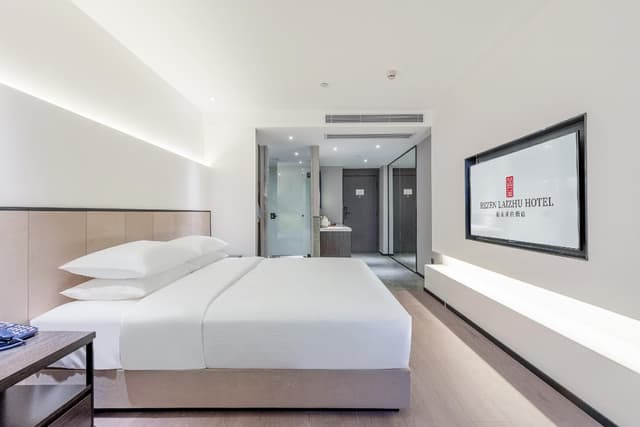 Rezen - Deluxe 1 Bed Room