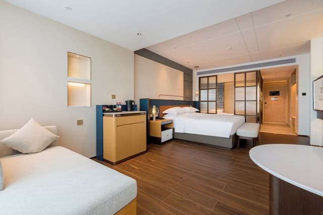 Business Single Room, 1 King Bed