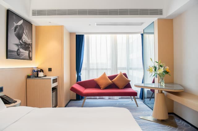 Superior King Room