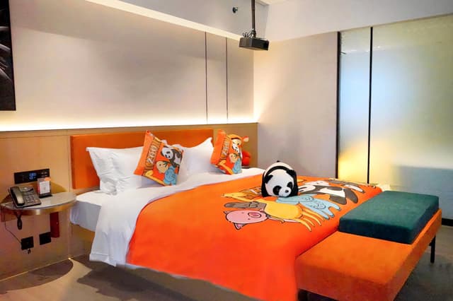 Rezen - Parent Child Room