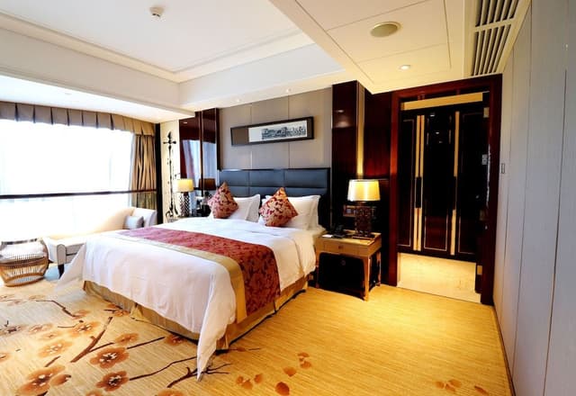 Superior Suite