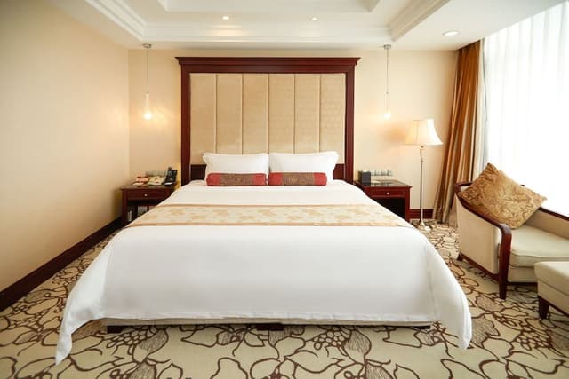 Superior Room, Garden View (King Bed)