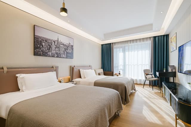 Twin Room - Check-In After 2:00 PM