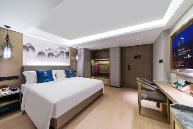 Executive King Room