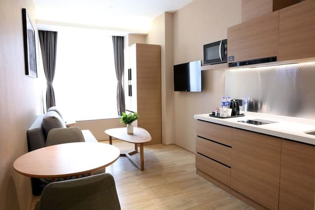 Executive Queen Suite