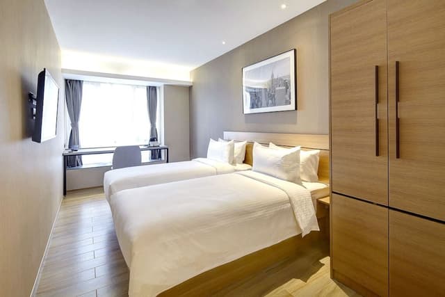 Executive Twin Suite