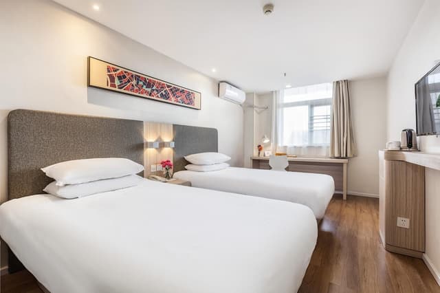 Huazhu - Twin Room Xinpin