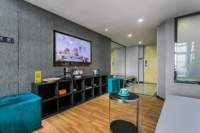 Deluxe Loft