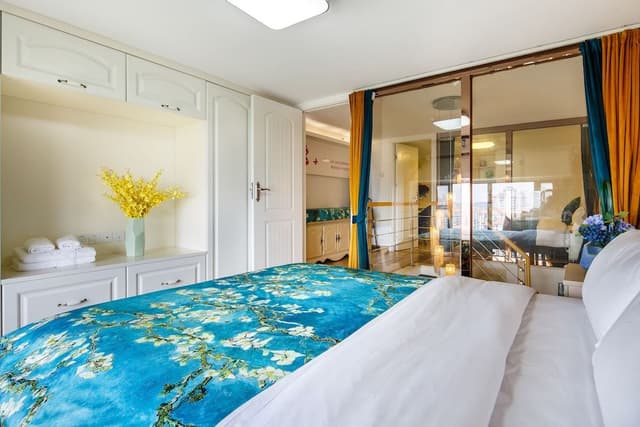 Classic Loft, Multiple Beds
