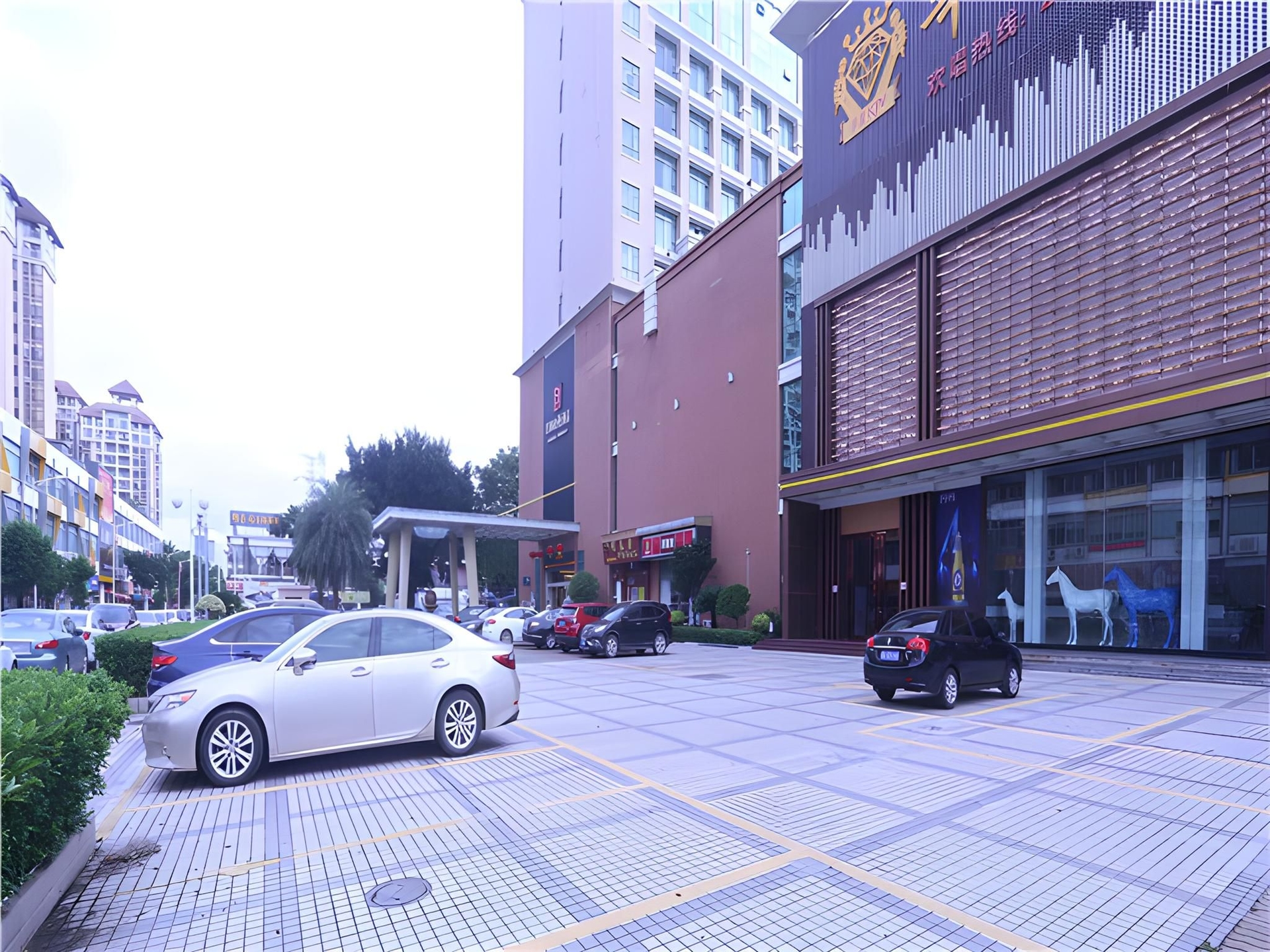 โรงแรมจุนหยู่ บอร์แมน เมืองกว่างโจว ใกล้จัตุรัสปันหยู ศูนย์ราชการ (Junyu Borrman Hotel Guangzhou Panyu Square Government Center)0