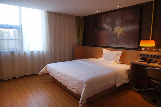 IU Compact U - Comfort Bed Room