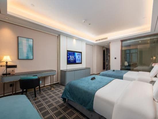 WH - Deluxe Bed Room