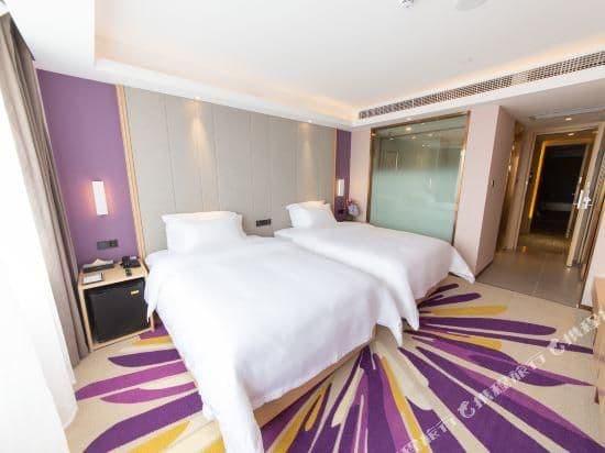 Elegant Twin Room