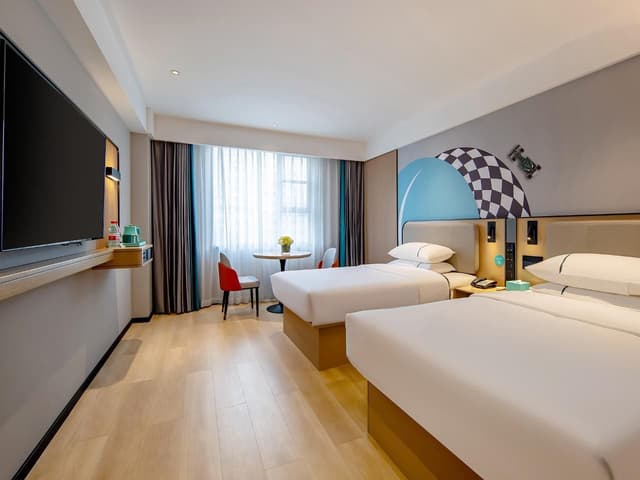 Dossen - Business Intelligent Twin Room