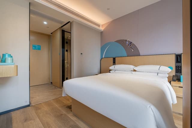 Intelligent Standard Queen Room