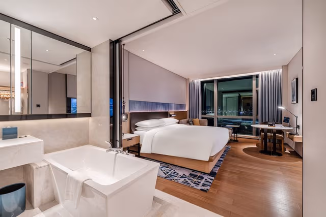 Room, 1 King Bed, Garden View