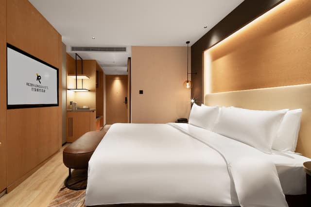 Rezen - JINGMI Light Luxury 1 Bed Room
