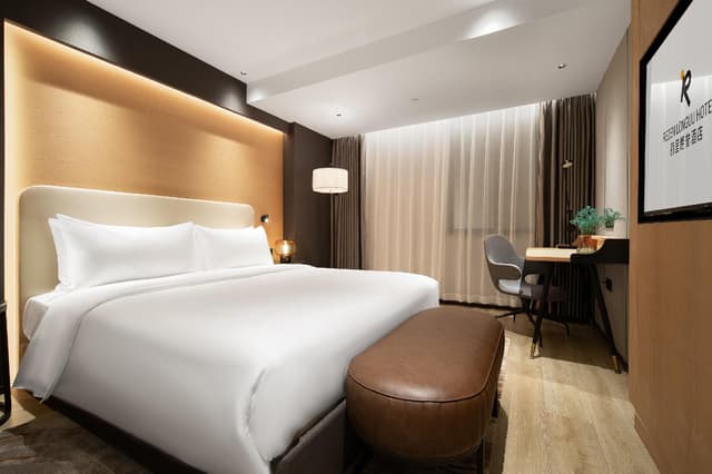 Rezen - JINGMI Light Luxury 1 Bed Room