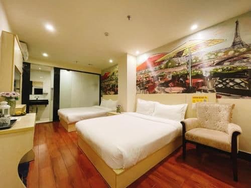 Deluxe Family Room