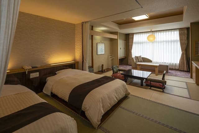 Standard Japanese Western Room, Non Smoking, Lake View (Beds + Japanese futons)