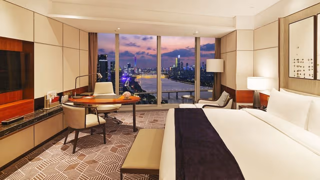 Premium Room, 1 King Bed (River Bath View)