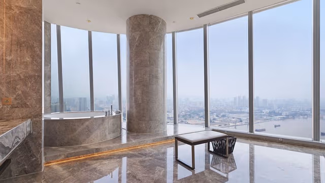 Junior Suite, 1 King Bed (Pearl River View)