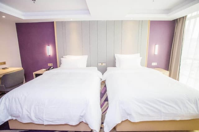 Twin Deluxe Room