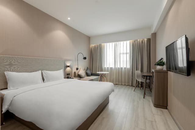 Huazhu - Superior BedRoom