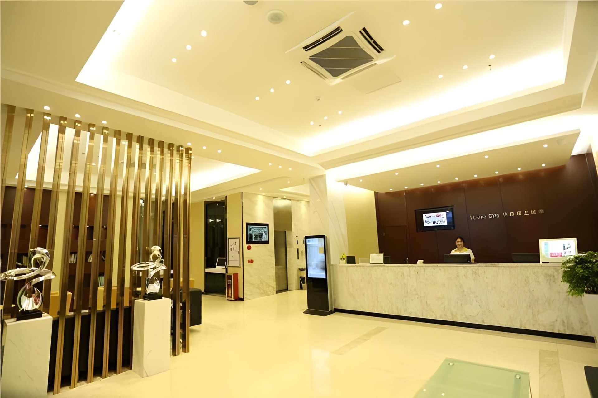 ซิตี้ คอมฟอร์ต อินน์ กวางโจว จงลั่วถาน คัลเจอร์ สแควร์ (City Comfort Inn Guangzhou Zhongluotan Culture Square)2