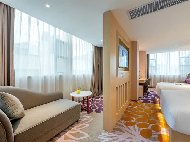 WH - Deluxe Room Twin