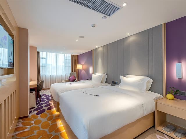 WH - Deluxe Room Twin