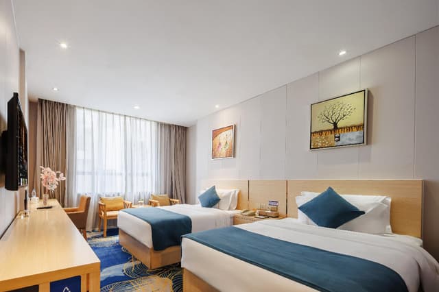 Double Plus Room with Queen Bed - Room Only