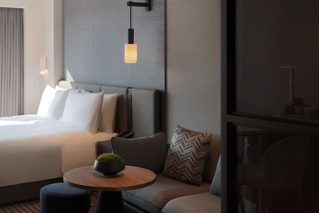 Deluxe King Room