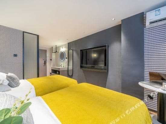 Guestroom (2 beds)