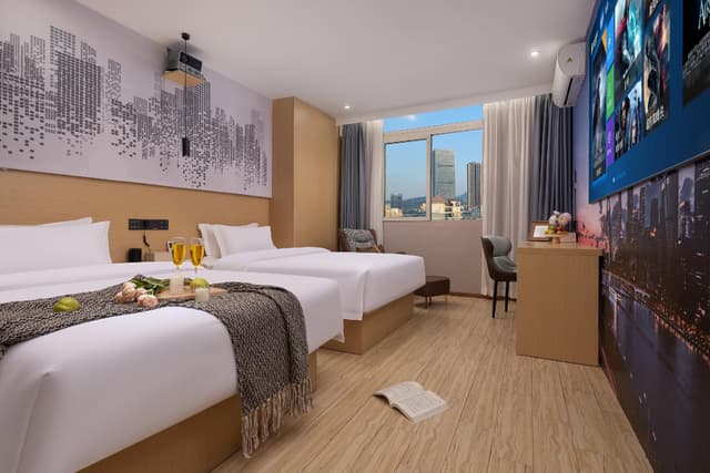 2 Bed Twin Superior Room