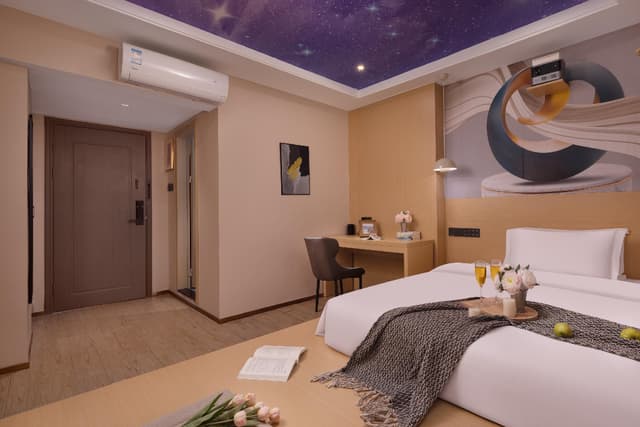 Tatami Queen Room