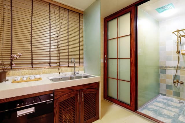 Deluxe Superior Suite