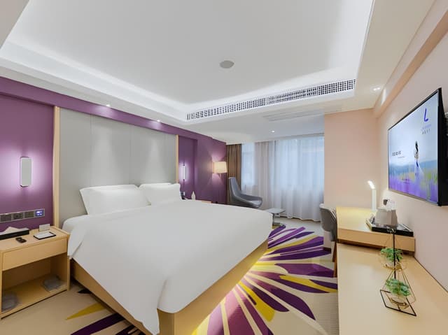 WH - Deluxe Bed Room