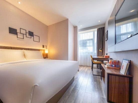 Executive room, Guest room, 1 Queen