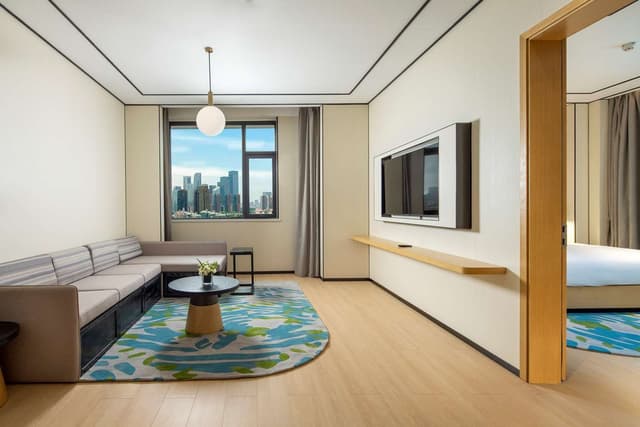 KING ONE BEDROOM SUITE
