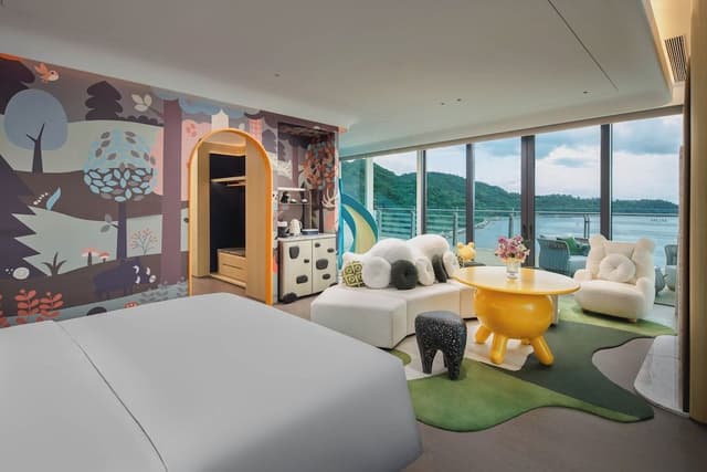 Discovery Seaview Family Suite