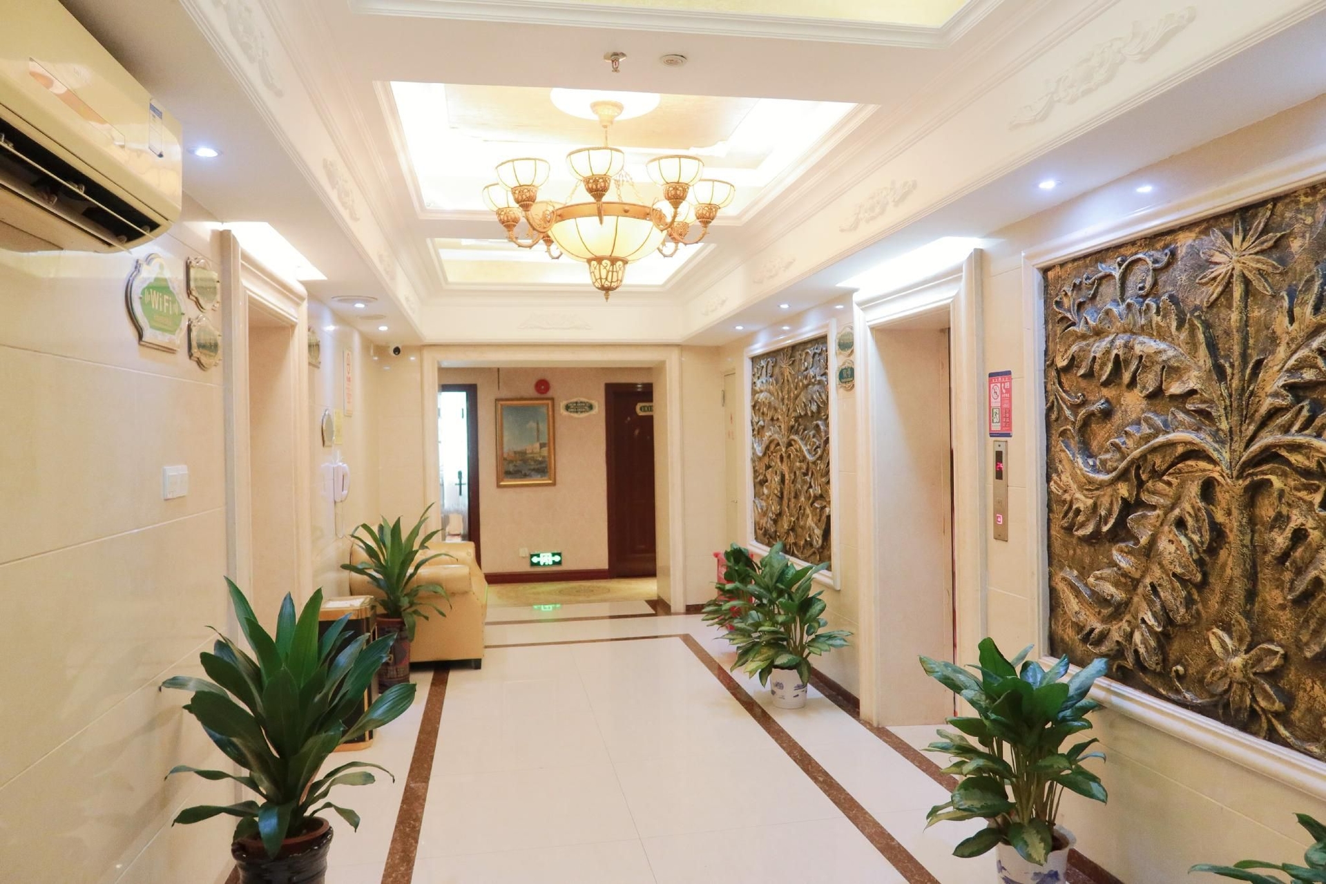Vienna Hotel Shenzhen Dongmen Guomao subway station branch1