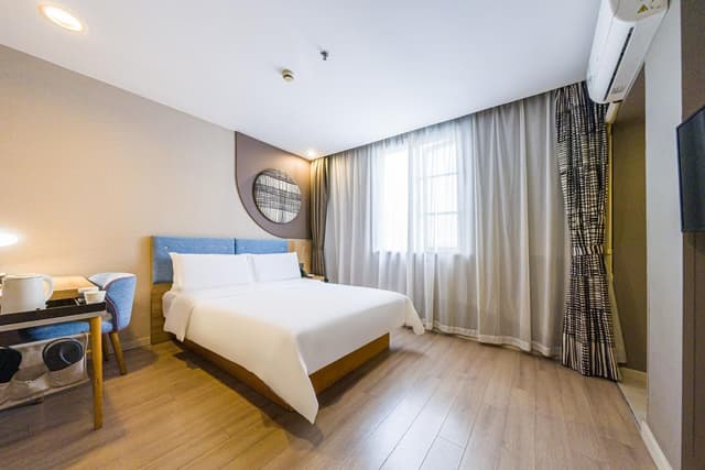 Zero Pressure 1 Bed Room