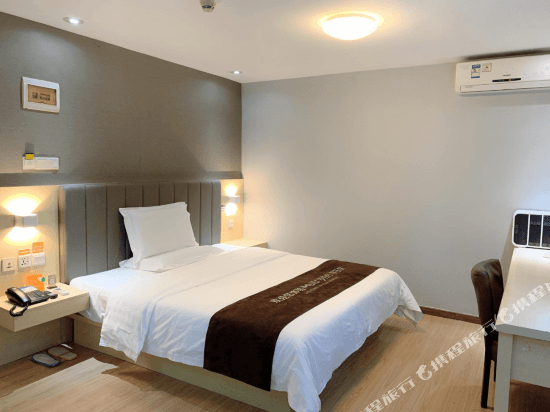 WH - Traditional Bed Room