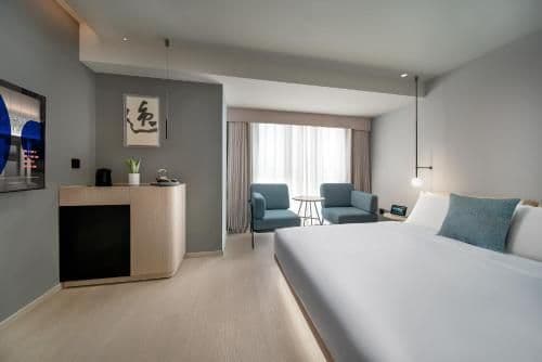 Premium Queen Room