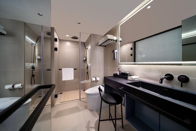 Premium Queen Room